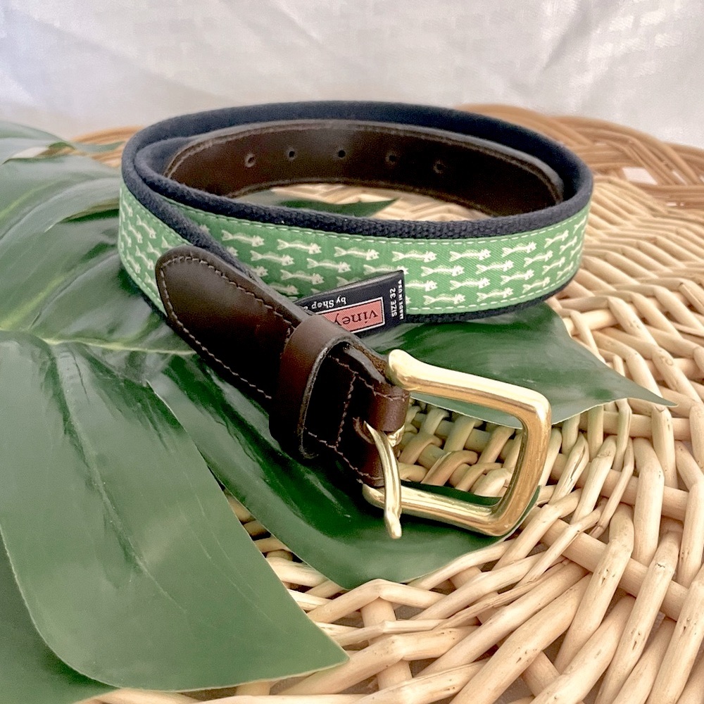 Vineyard Vines Men’s blue and green leather Fish belt brass buckle size 32